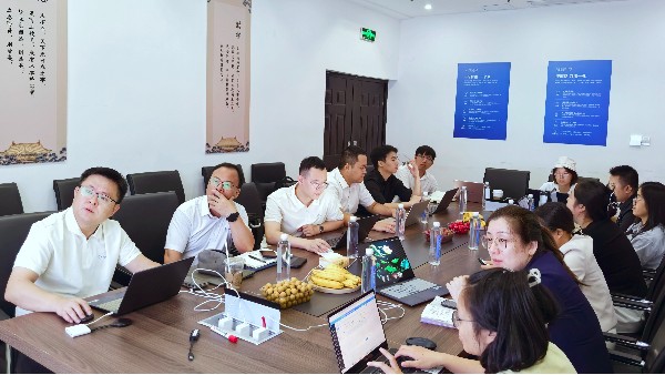 金蝶小微SME伙伴發(fā)展部總經(jīng)理孫浪蒞臨湖南夢(mèng)蝶指導(dǎo)，AI智能體賦能業(yè)務(wù)全場(chǎng)景升級(jí)！